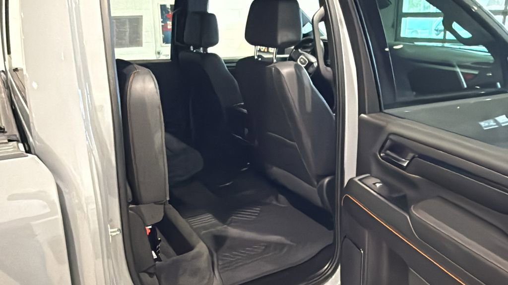 Used 2024 GMC Sierra 2500 AT4 w/ AT4 Premium Plus Package image 16