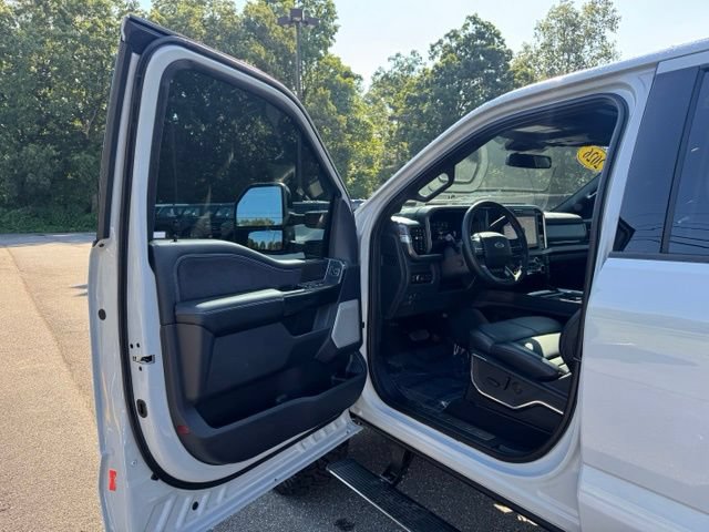 Used 2026 Ford F250 Platinum AWD/4WD image 12