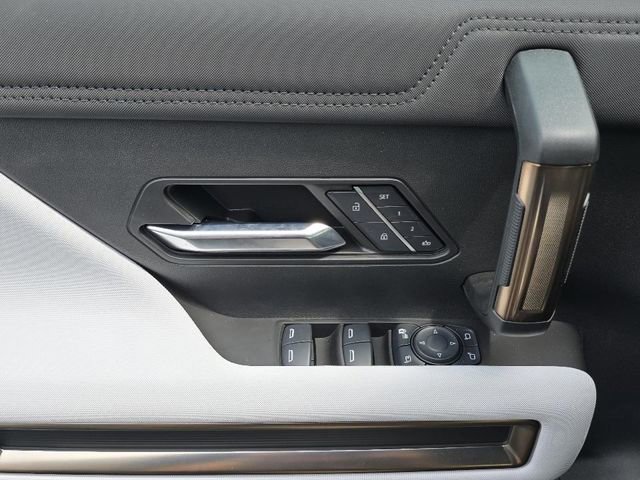 New 2025 GMC Hummer EV 2X image 38