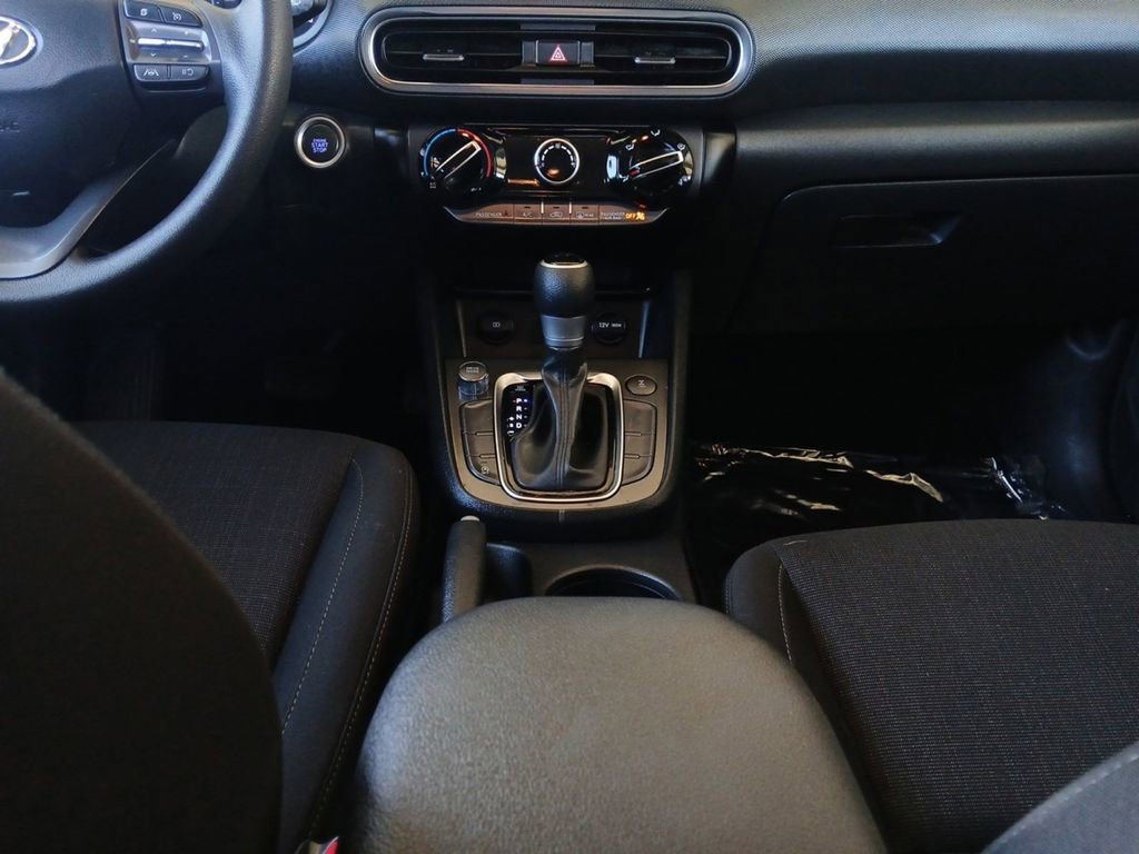 Used 2022 Hyundai Kona SEL image 11