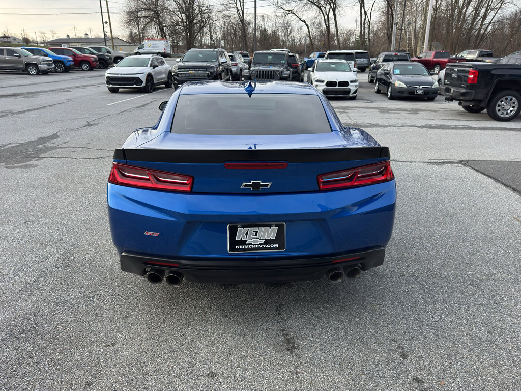 Used 2018 Chevrolet Camaro SS image 6