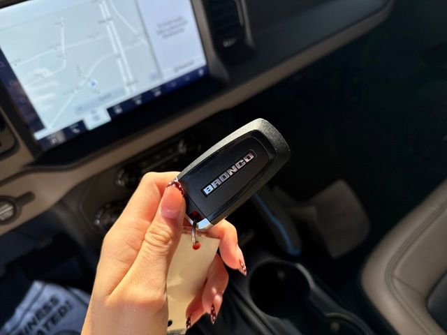 Used 2024 Ford Bronco Wildtrak image 28