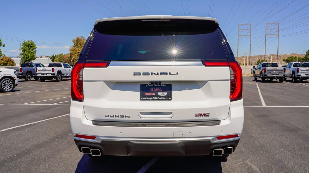 New 2026 GMC Yukon XL Denali w/ Denali Reserve Package AWD/4WD image 8