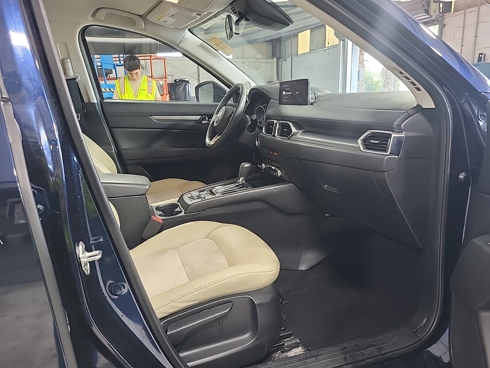Used 2021 MAZDA CX-5 Touring FWD image 14
