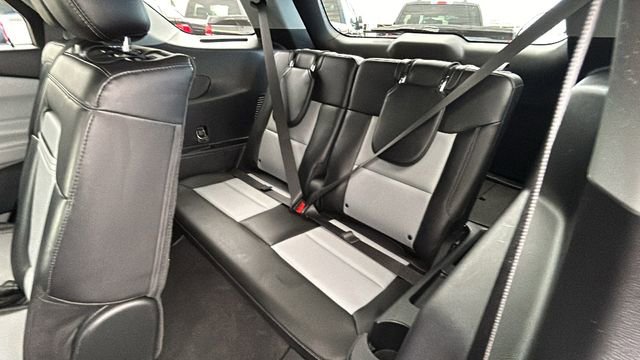 Certified 2022 Ford Explorer XLT w/ Equipment Group 202A image 17