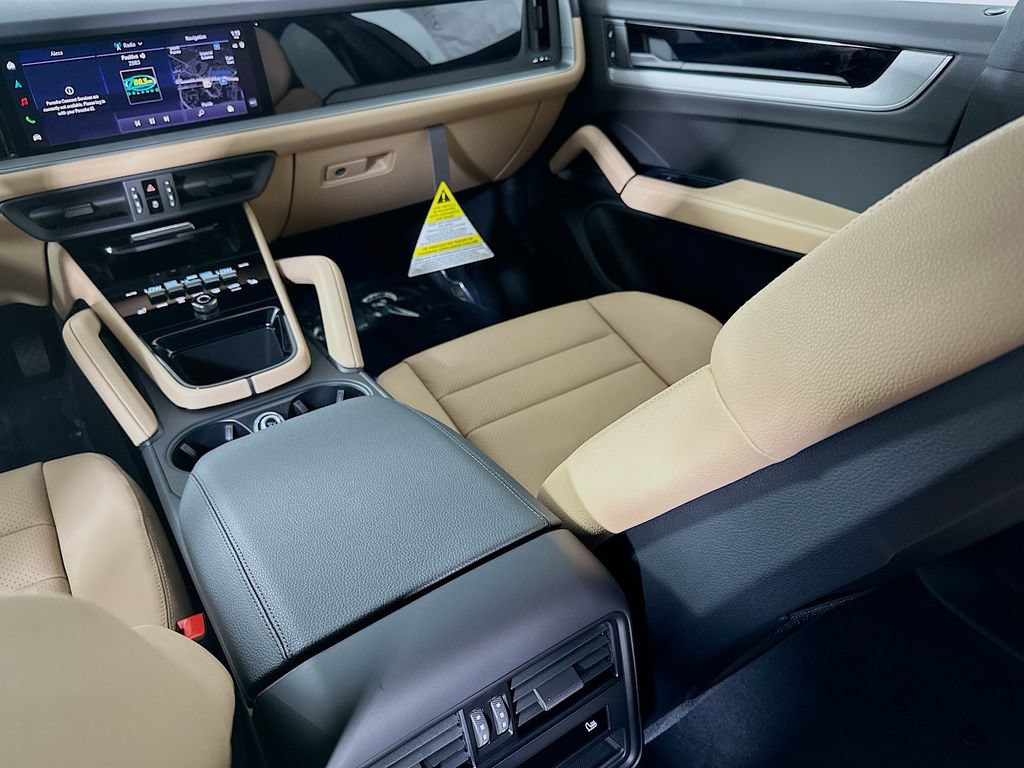 New 2026 Porsche Cayenne AWD/4WD image 26
