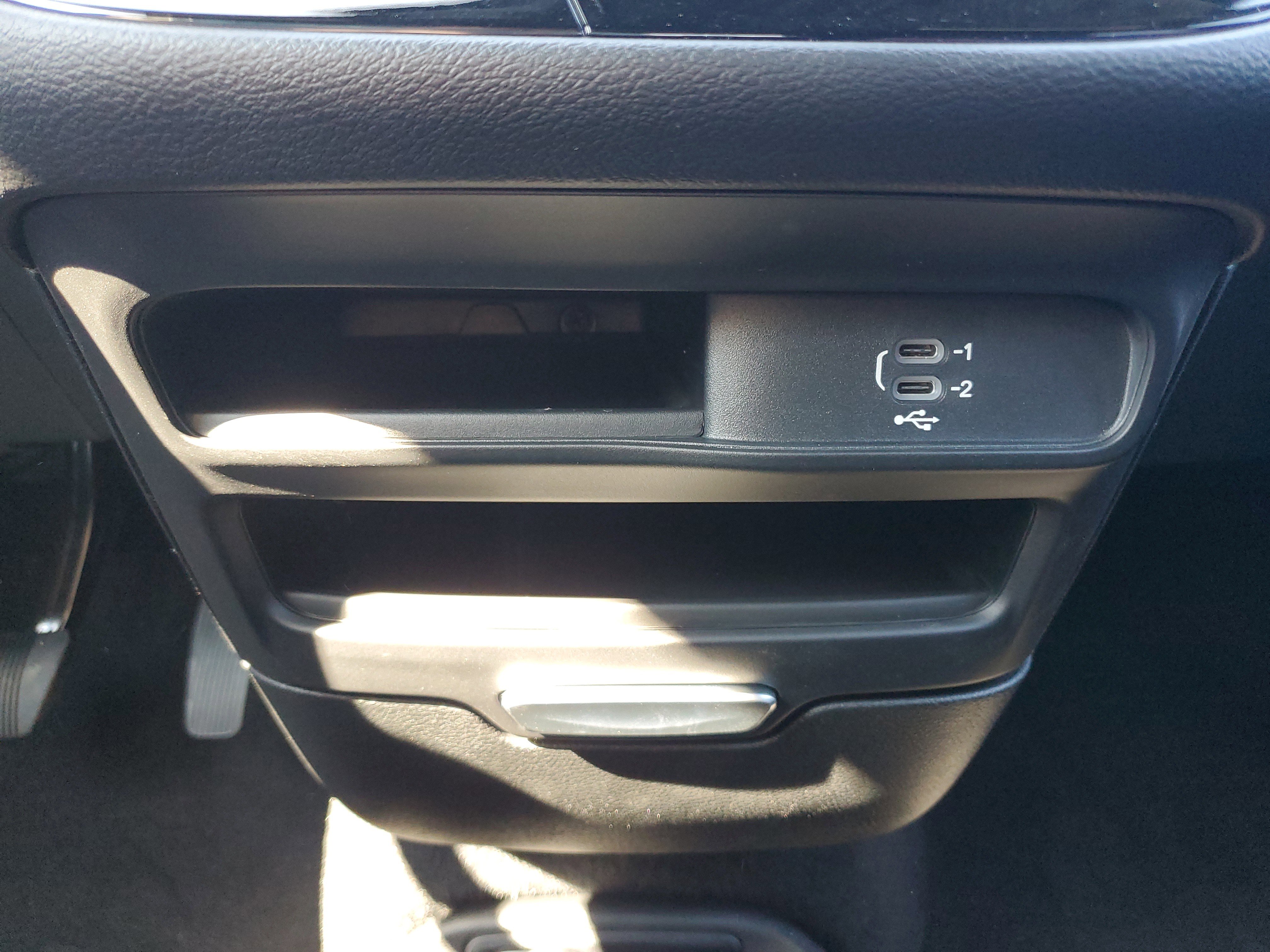 New 2026 Chrysler Voyager LX image 29