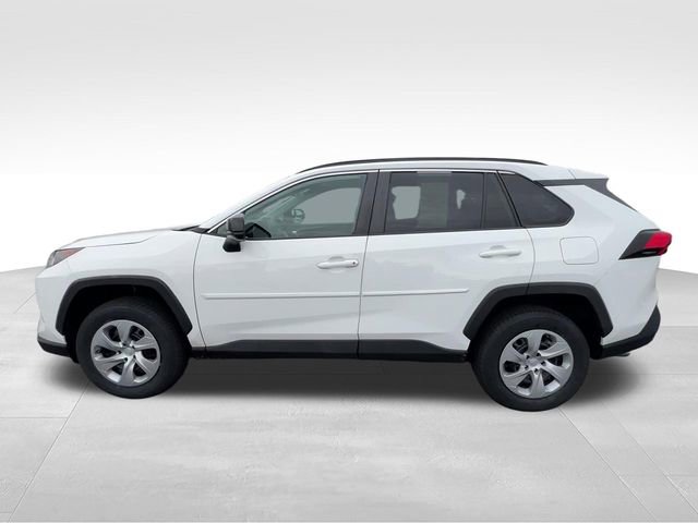 Used 2021 Toyota RAV4 LE AWD/4WD image 3