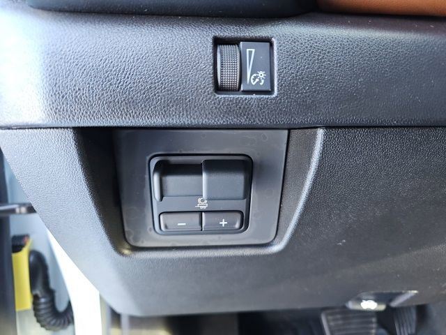 Certified 2023 GMC Canyon AT4 w/ AT4 Premium Package image 15