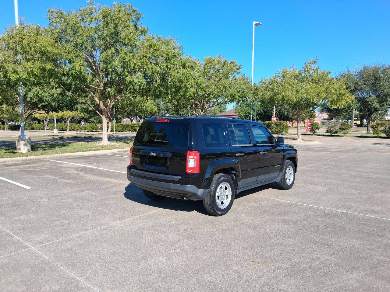 Used 2012 Jeep Patriot Sport image 9