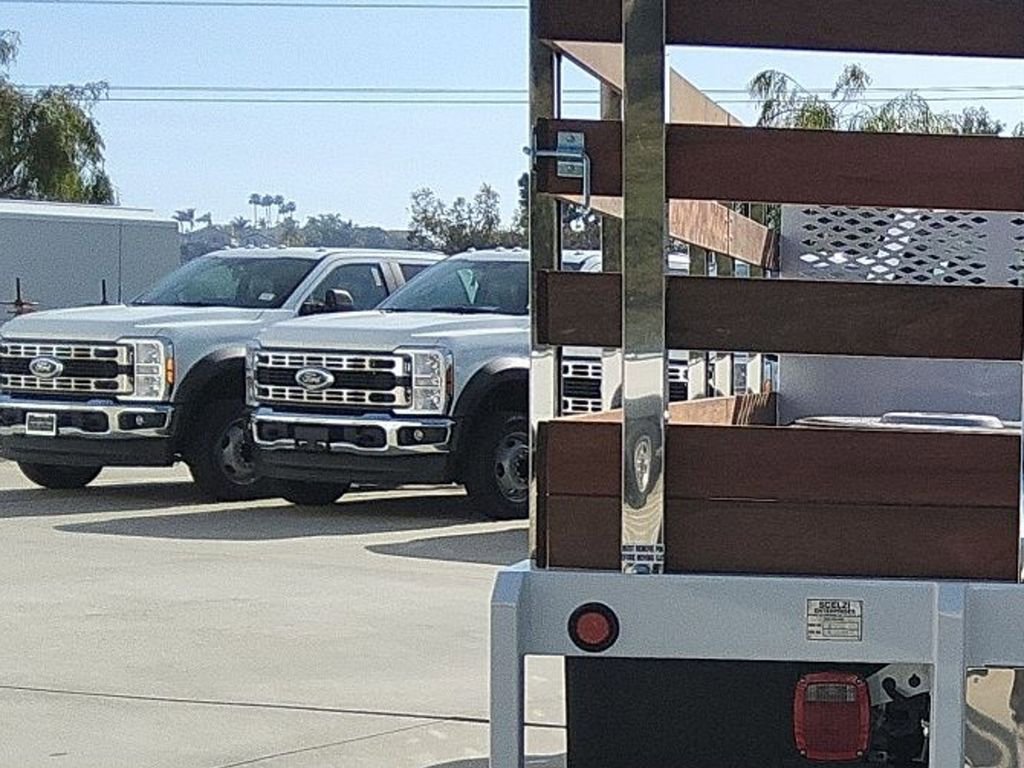 New 2026 Ford F350 XL w/ XL Chrome Package image 24