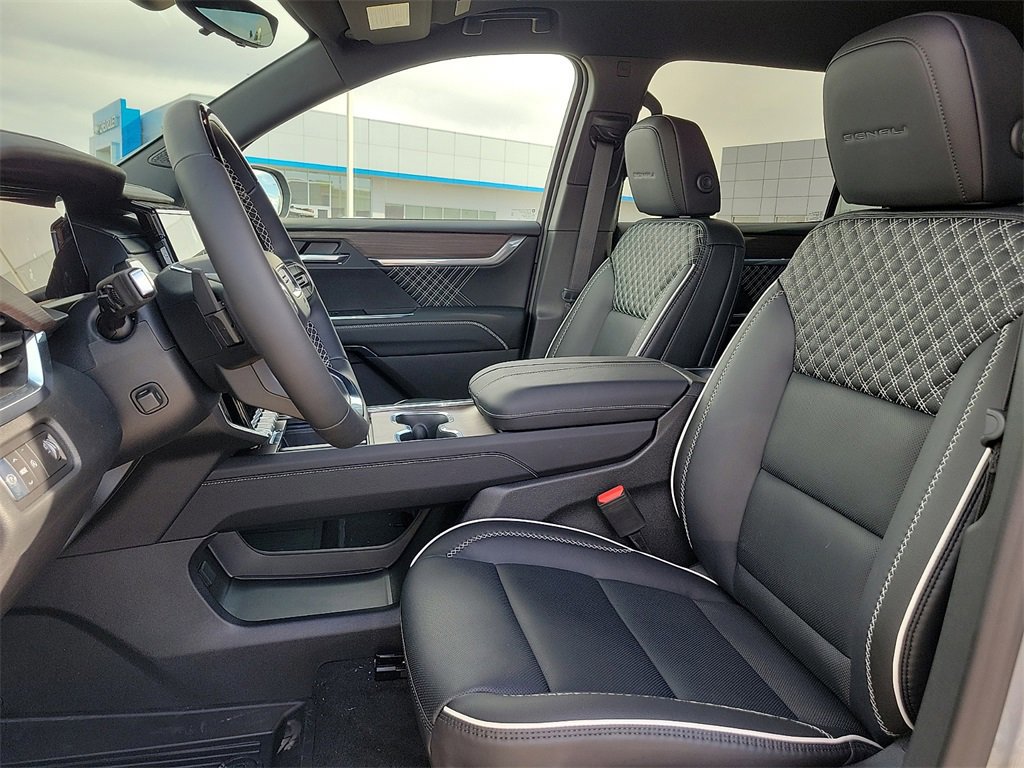 New 2026 GMC Acadia Denali w/ Super Cruise Package image 19