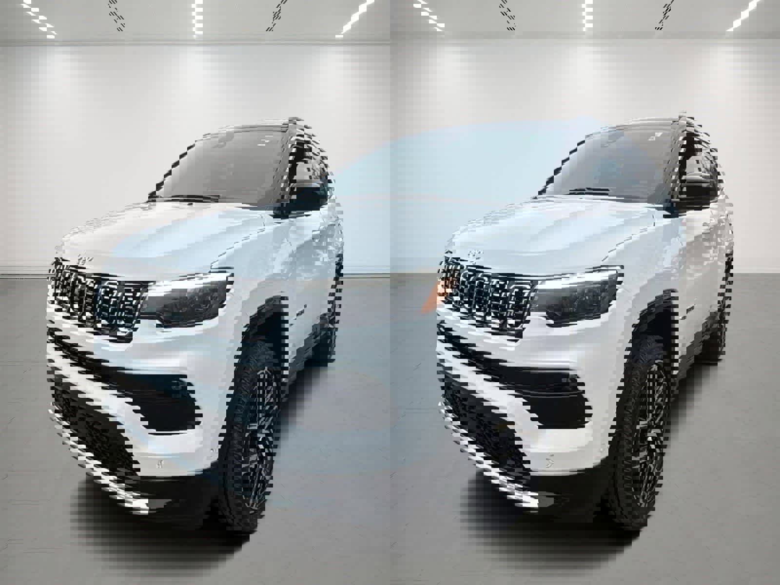 Used 2025 Jeep Compass Limited w/ Elite Group image 1