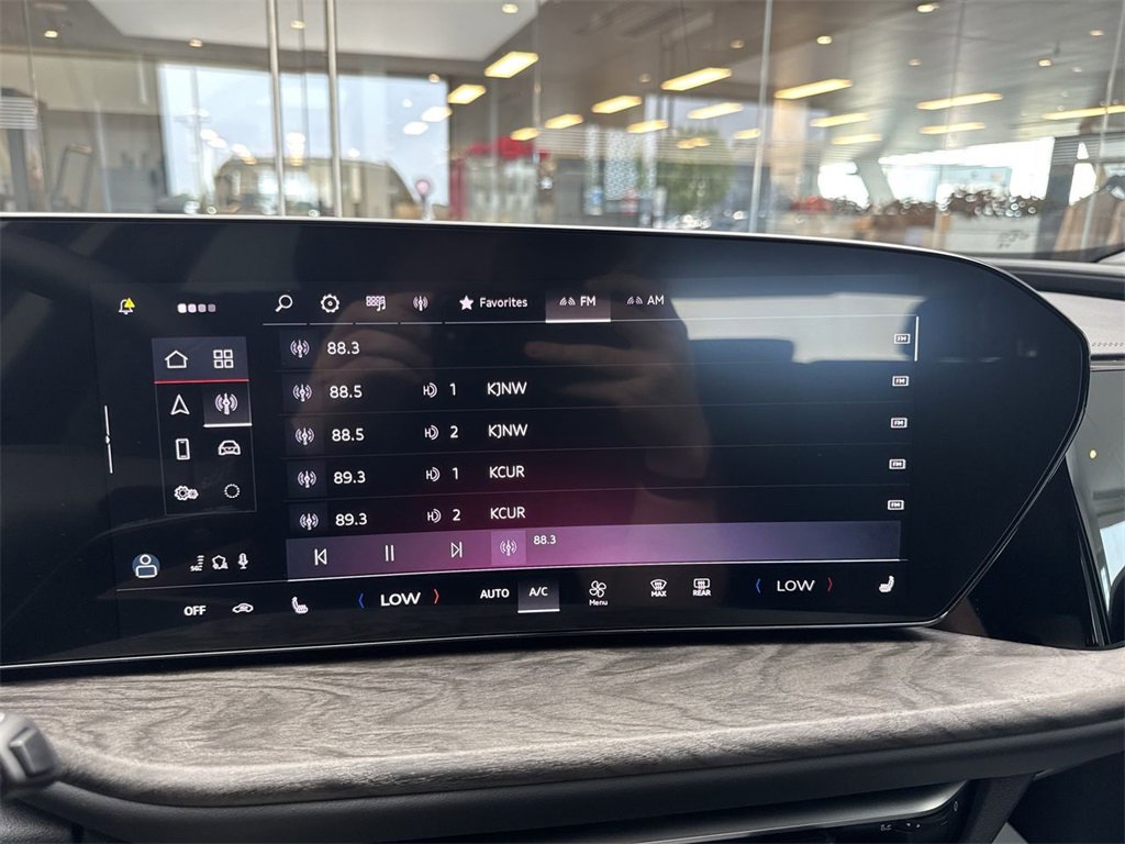 New 2025 Audi Q5 Premium image 16