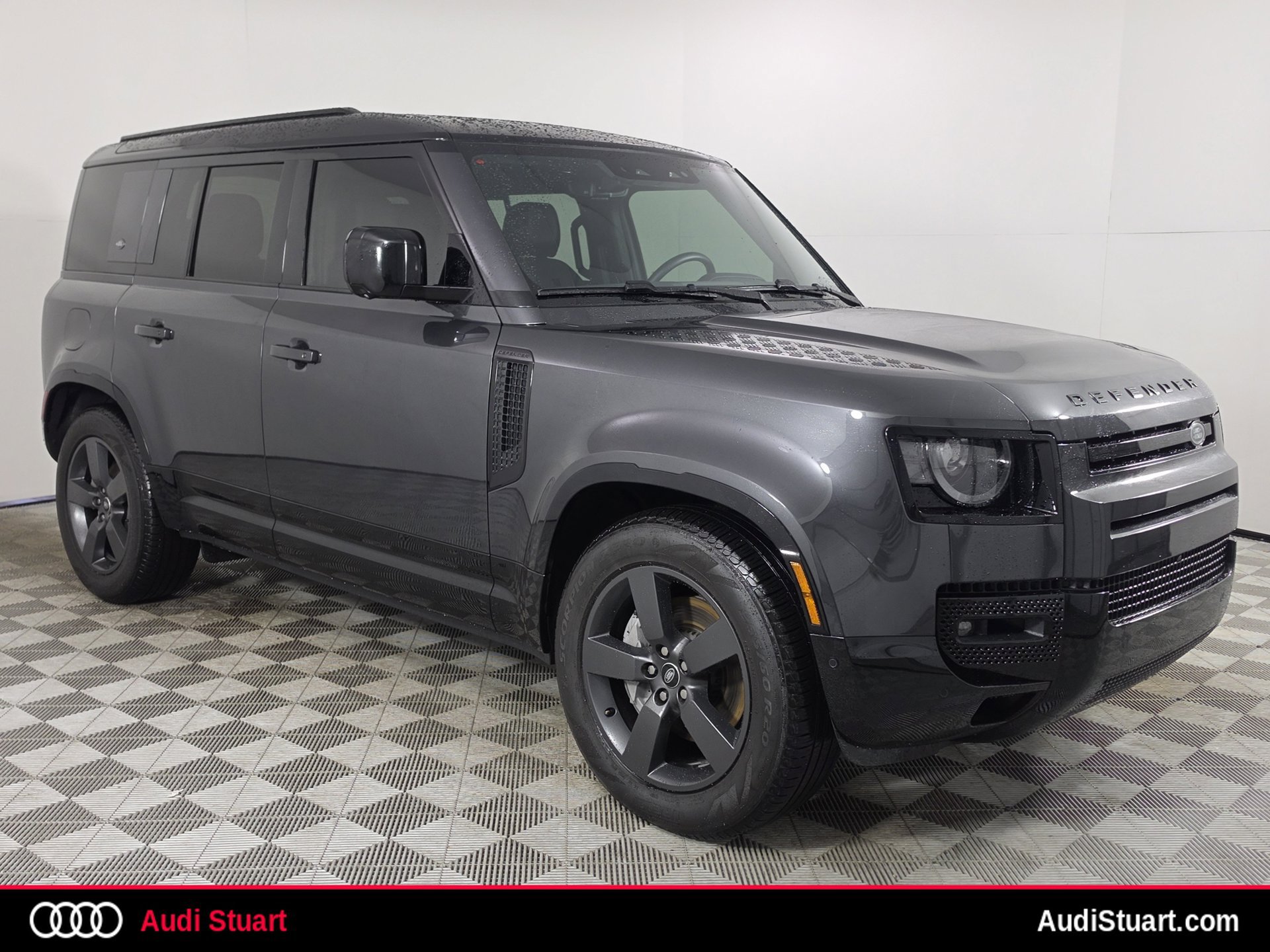 Used 2024 Land Rover Defender 110 X-Dynamic SE AWD/4WD 360° Tour