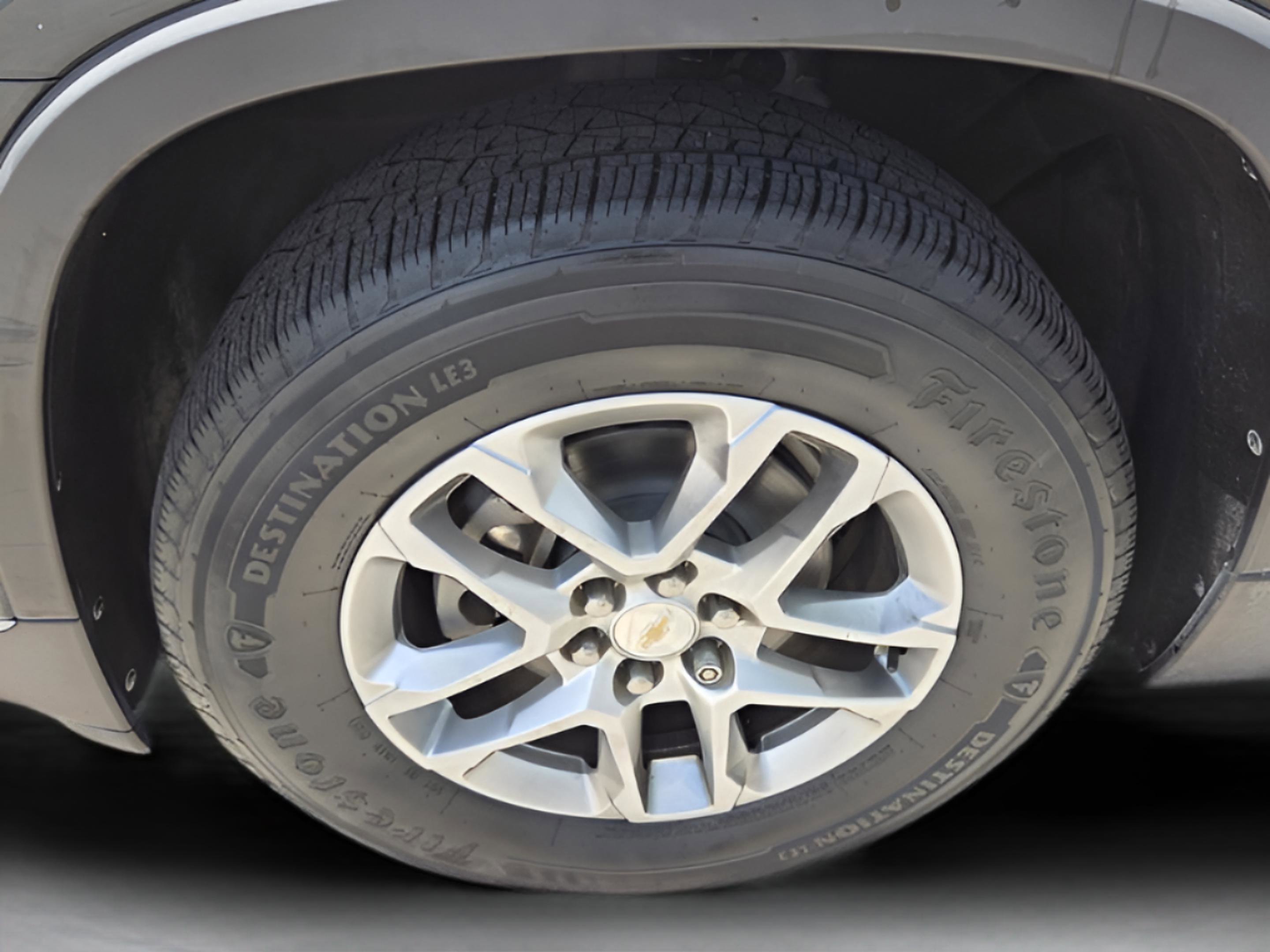 Used 2019 Chevrolet Traverse LT w/ LT Premium Package FWD image 34