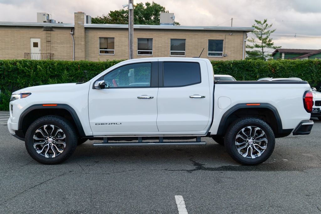 Used 2024 GMC Canyon Denali AWD/4WD image 4