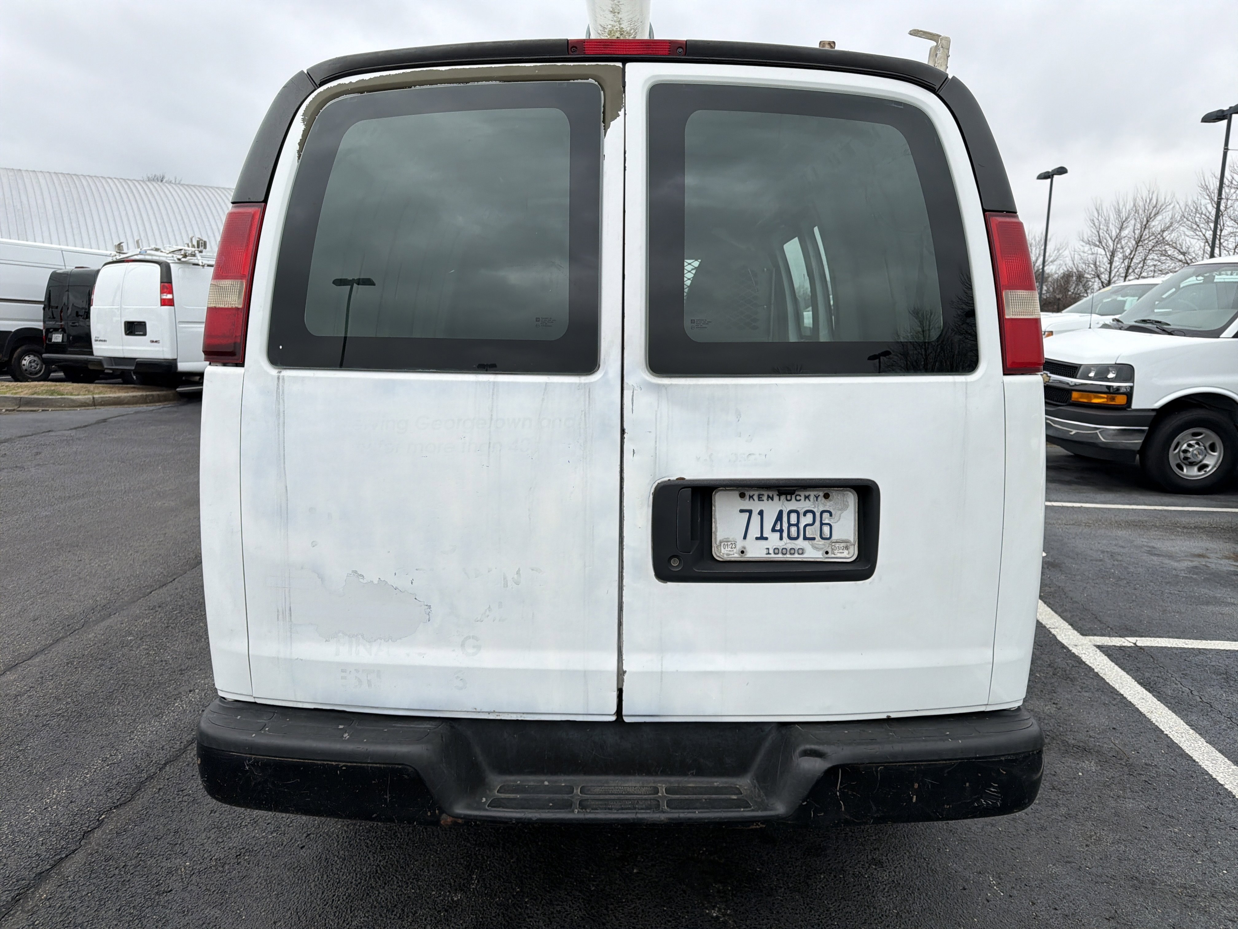 Used 2011 Chevrolet Express 2500 image 6