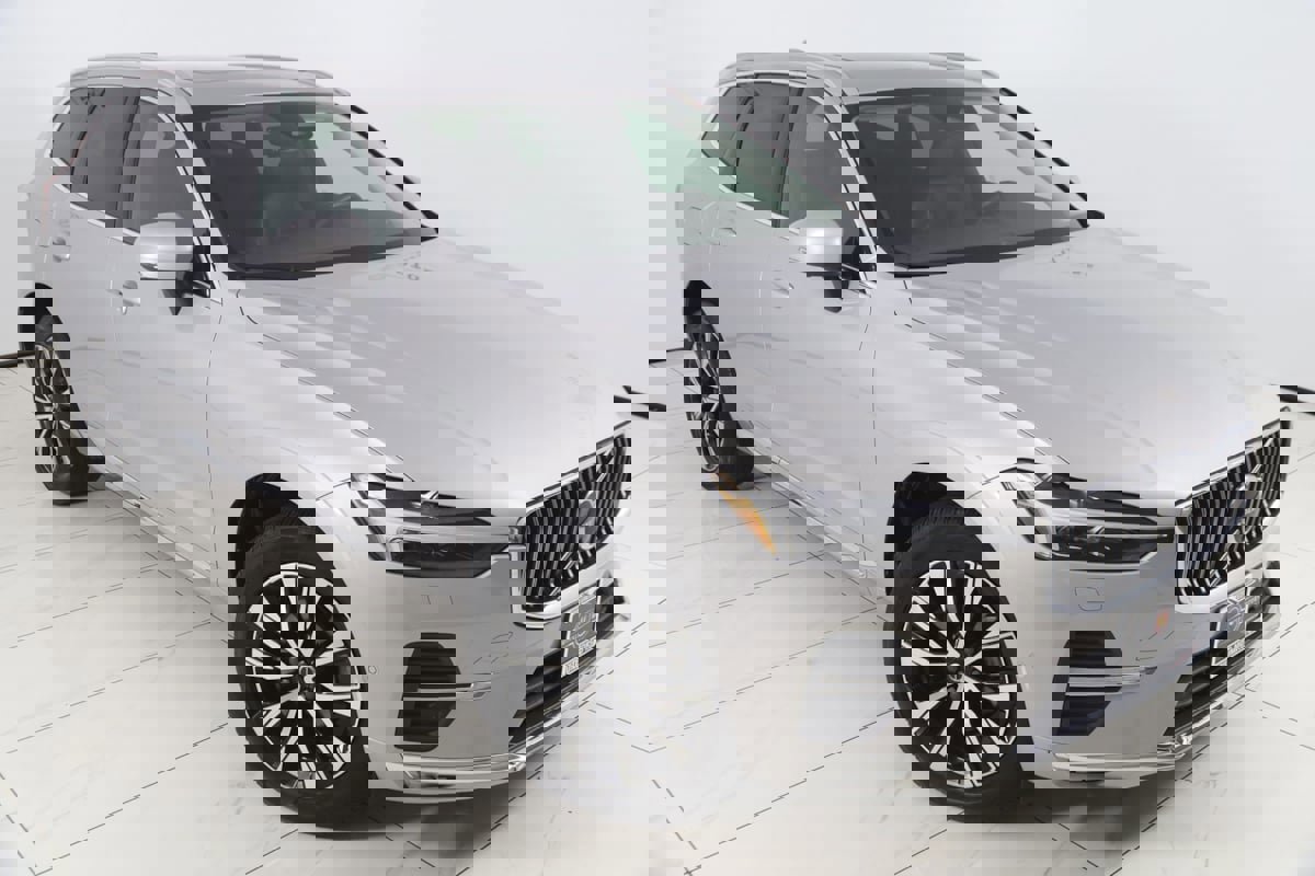 Used 2023 Volvo XC60 B5 Plus image 18