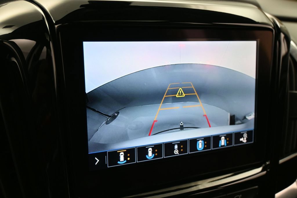 Used 2021 Chevrolet Traverse Premier w/ Redline Edition FWD image 19