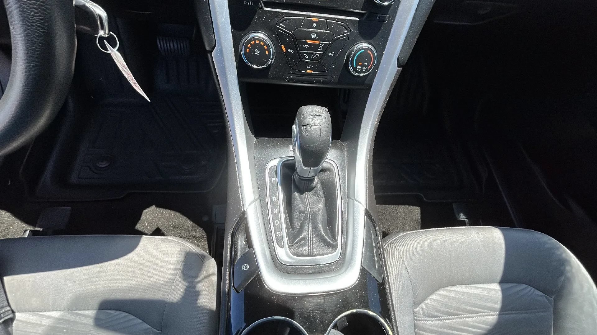 Used 2016 Ford Fusion S FWD image 14