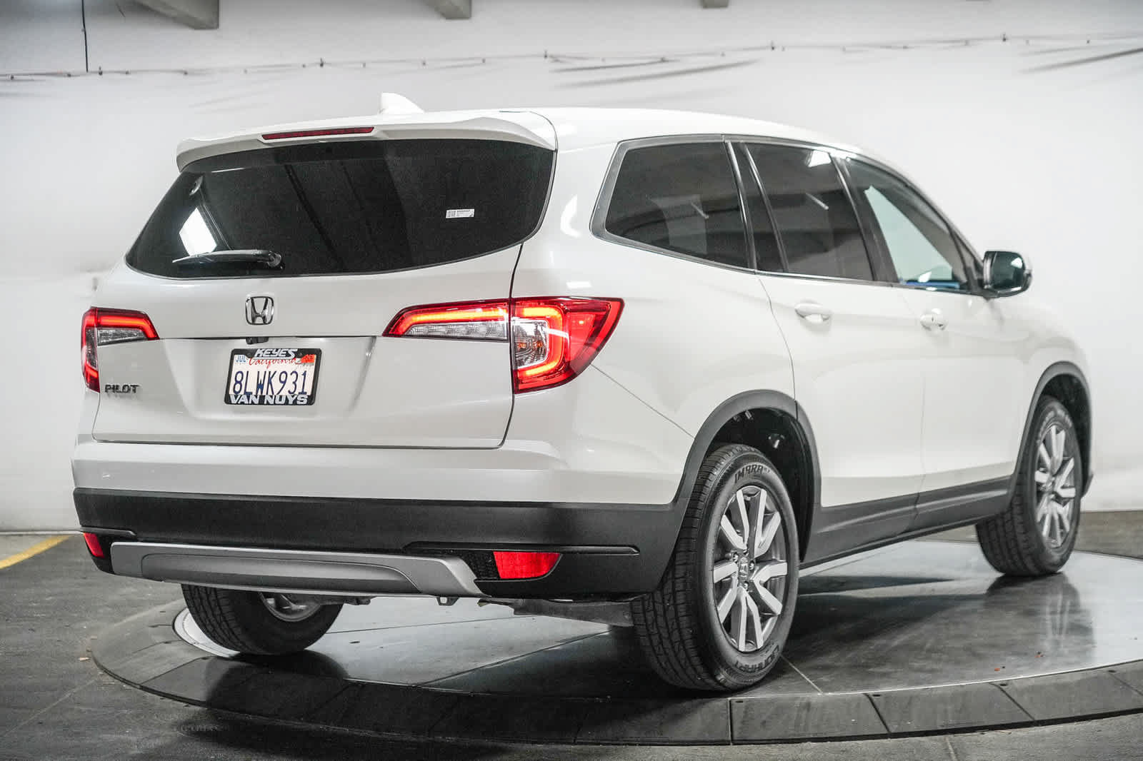 Used 2019 Honda Pilot EX image 4