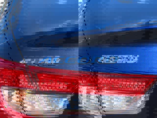 Used 2018 Honda Accord LX image 7