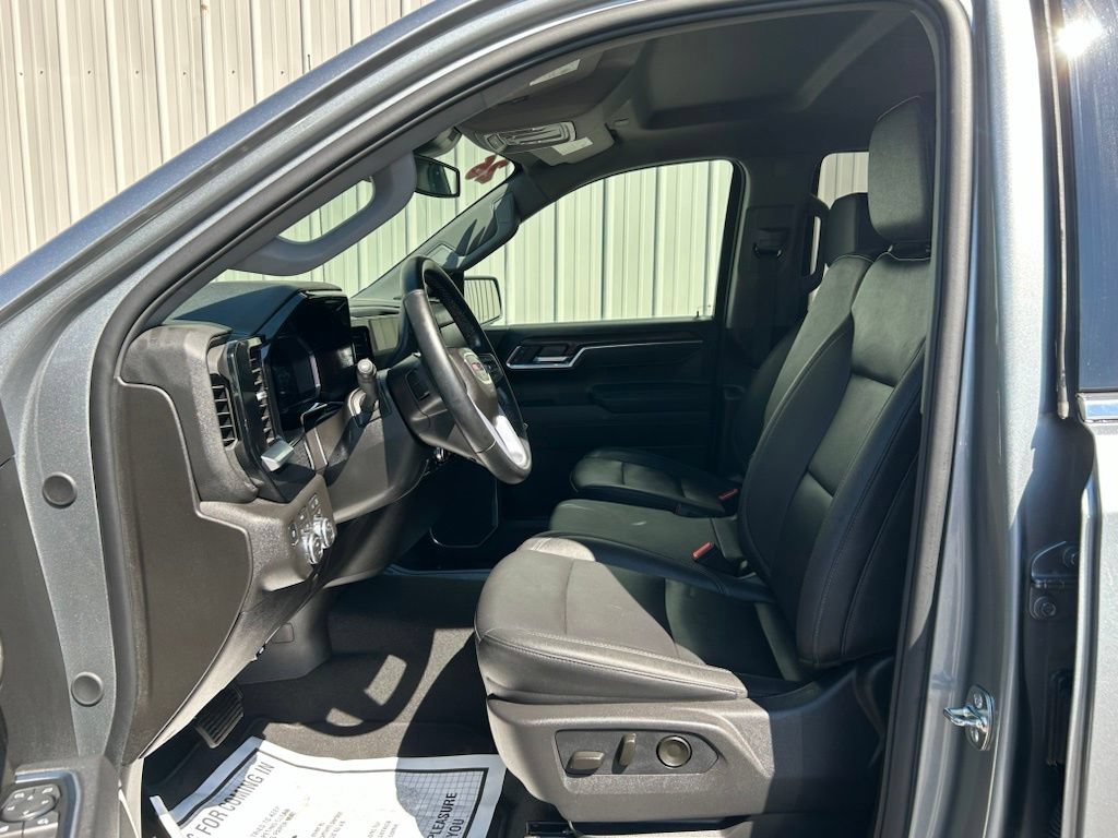 Certified 2026 GMC Sierra 1500 SLT AWD/4WD image 9