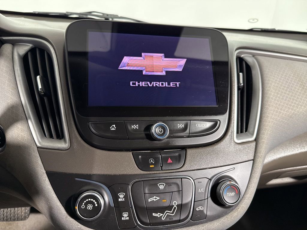 Used 2021 Chevrolet Malibu LS image 26