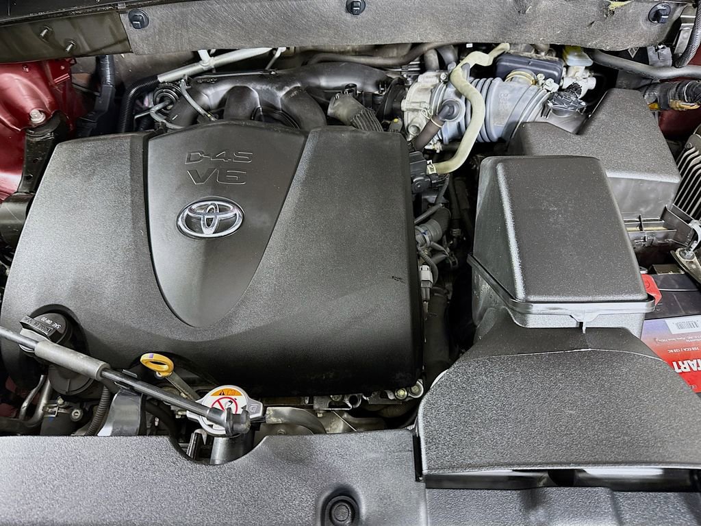 Certified 2019 Toyota Highlander Limited Platinum AWD/4WD image 37