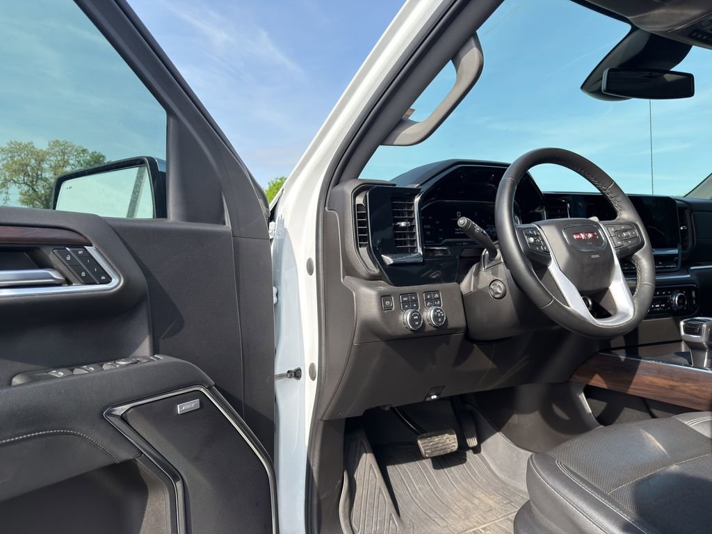 Certified 2023 GMC Sierra 1500 SLT w/ SLT Premium Plus Package AWD/4WD image 16