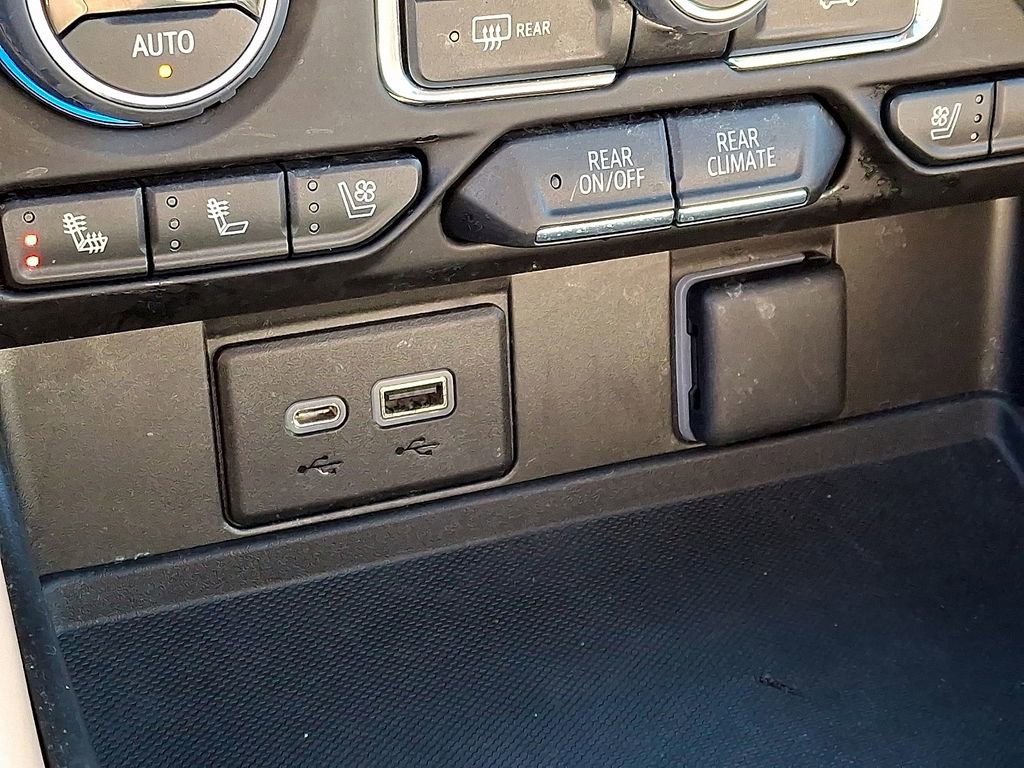 Used 2023 Chevrolet Tahoe Premier image 24