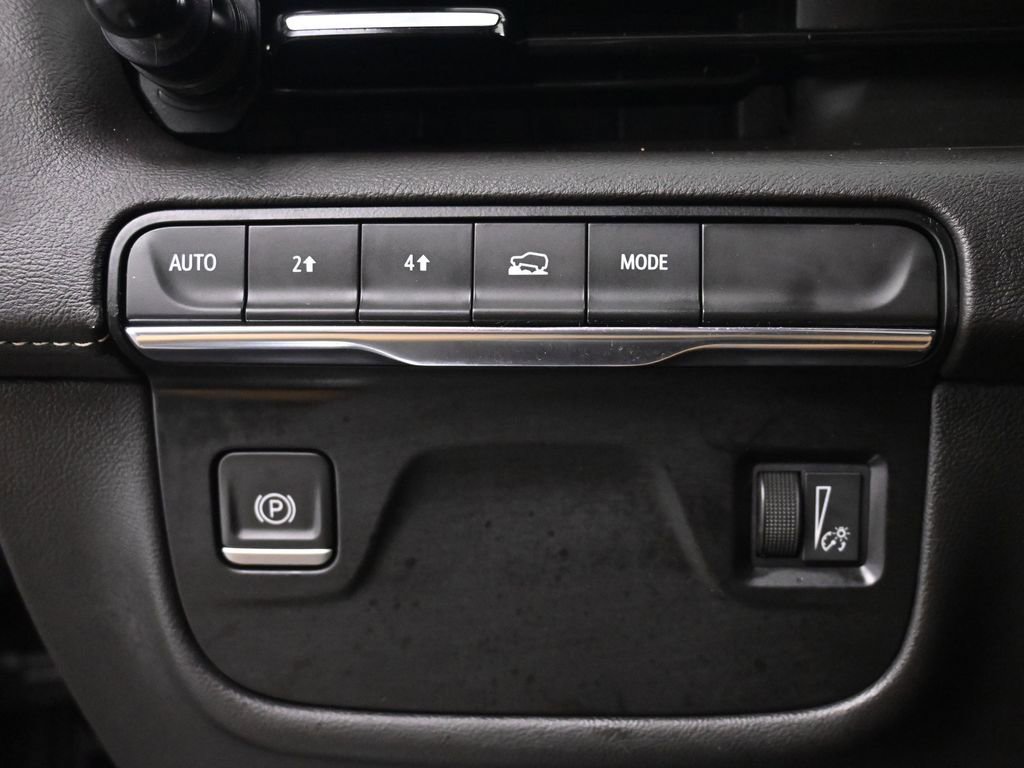 Used 2023 Cadillac Escalade ESV Premium Luxury image 38