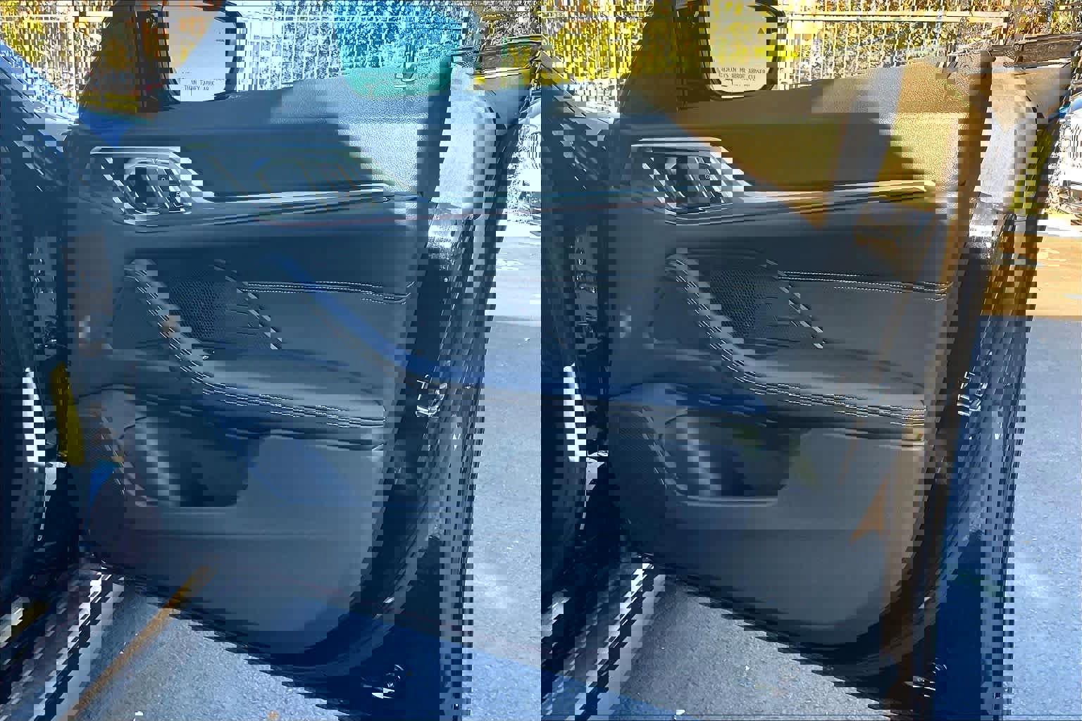 Used 2023 BMW i4 eDrive35 w/ Premium Package image 27