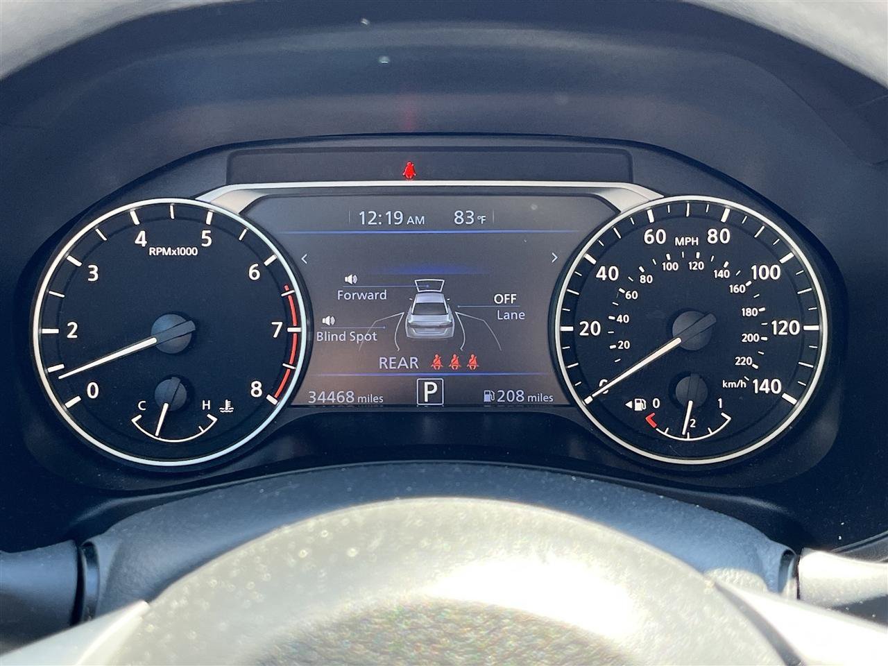 Used 2025 Nissan Altima 2.5 SV FWD image 21