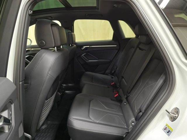 Certified 2025 Audi Q3 2.0T Premium w/ Convenience Package image 29