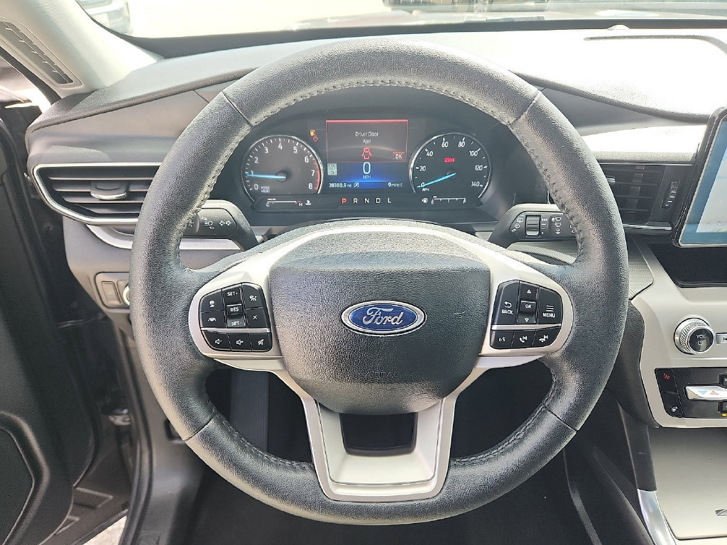 Used 2024 Ford Explorer XLT w/ Equipment Group 202A AWD/4WD image 16
