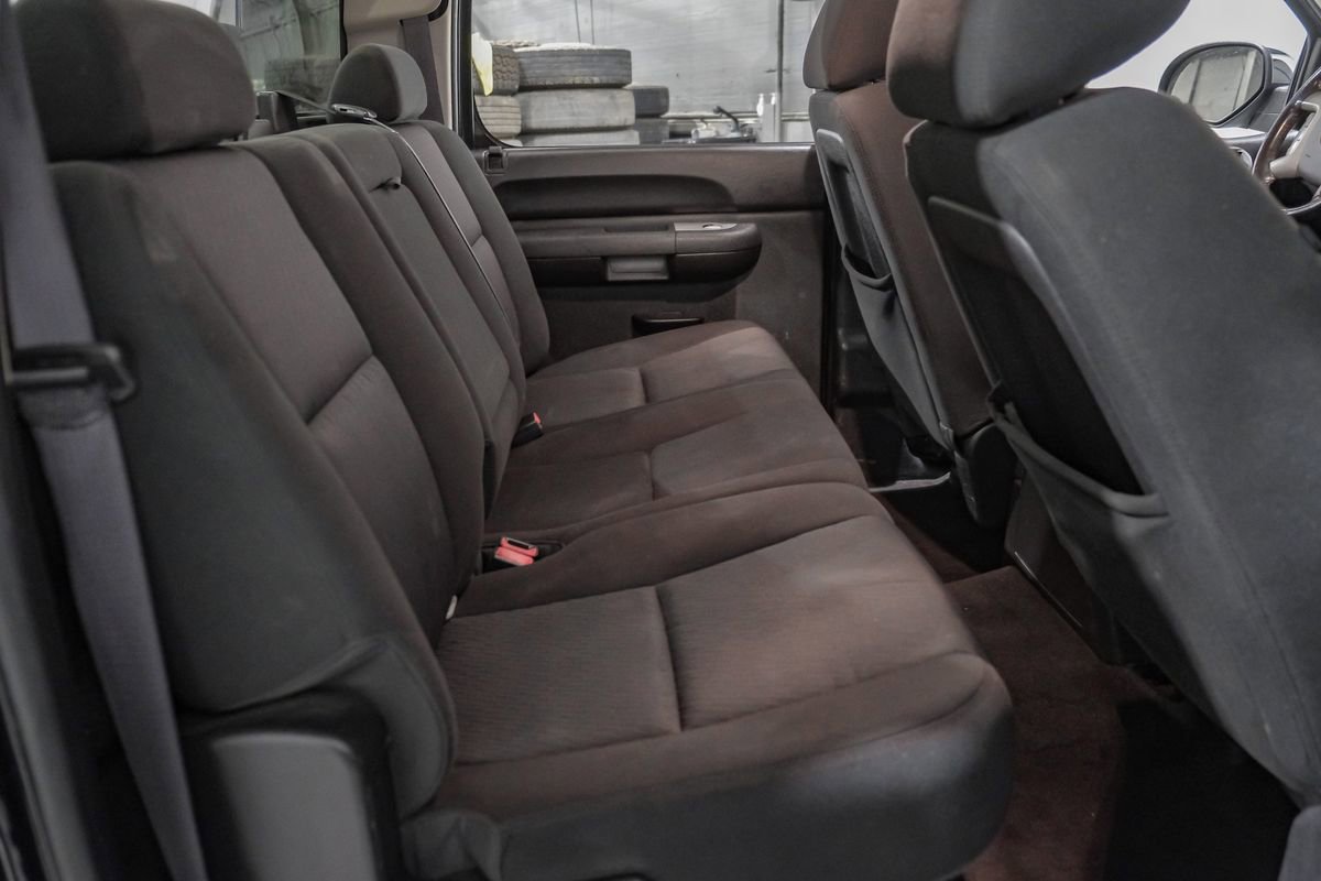 Used 2010 Chevrolet Silverado 1500 LT w/ Regional Value Package image 31