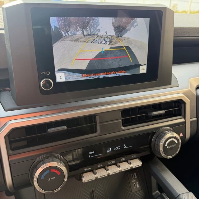 Used 2025 Toyota 4Runner SR5 AWD/4WD image 19