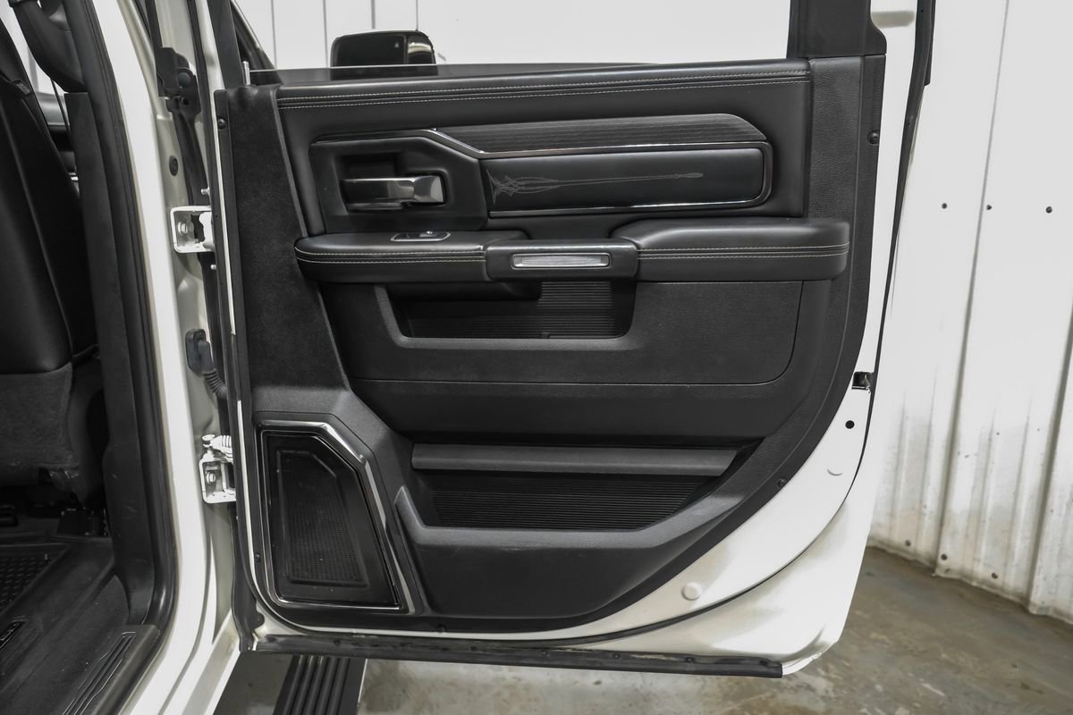 Used 2022 RAM 3500 Limited AWD/4WD image 46