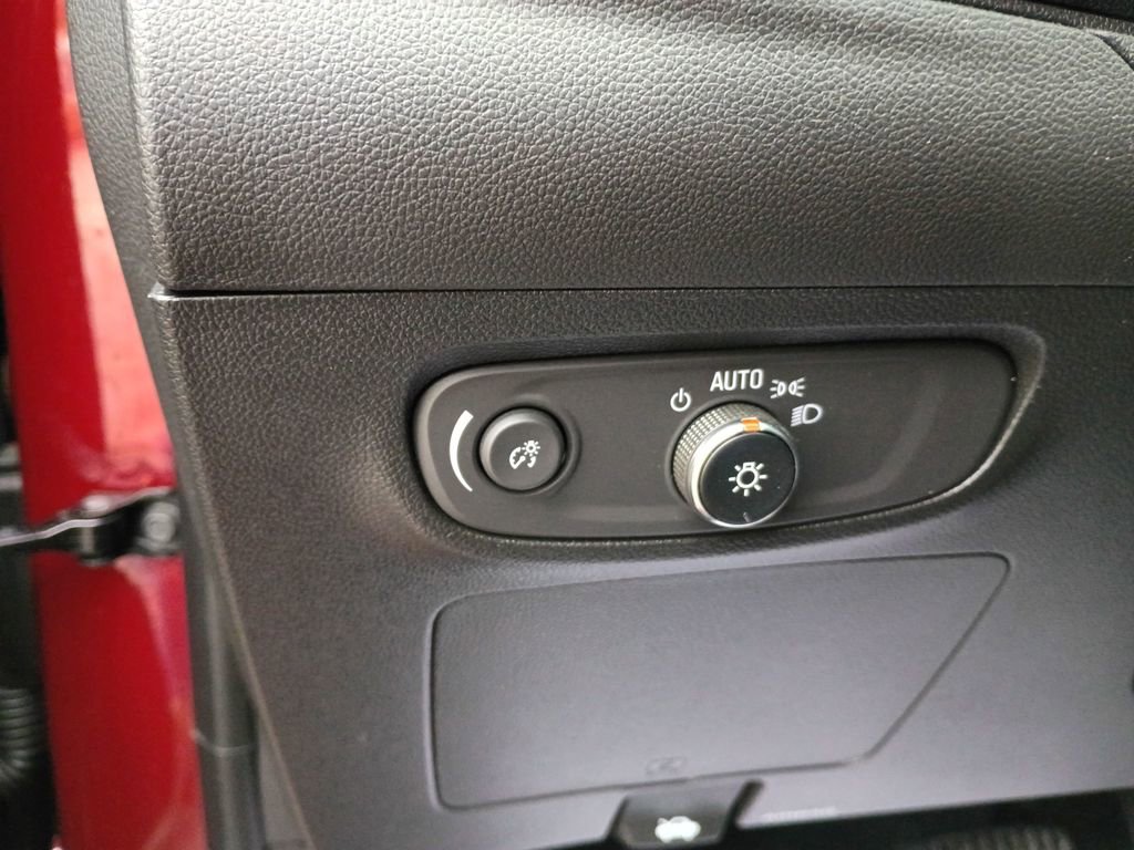 Used 2024 Buick Encore GX Sport Touring w/ Comfort Package image 29