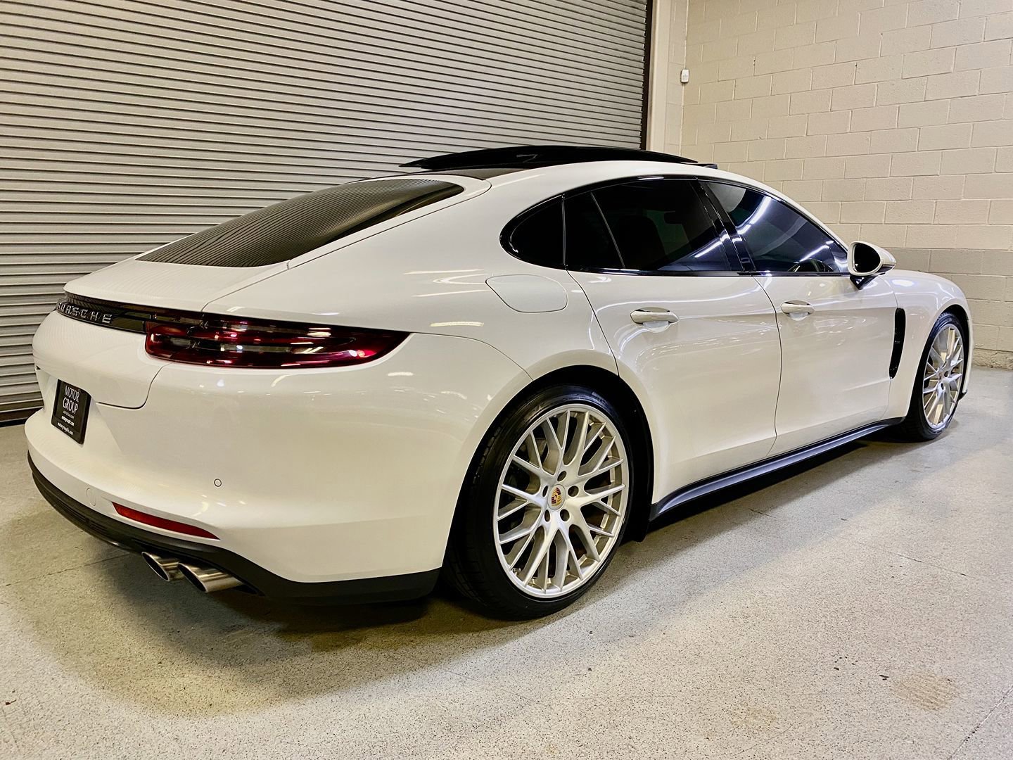 Used 2017 Porsche Panamera 4S AWD/4WD image 9
