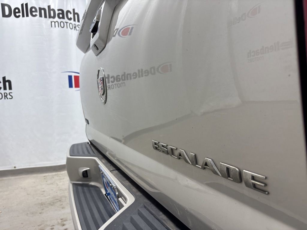 Used 2009 Cadillac Escalade EXT image 20