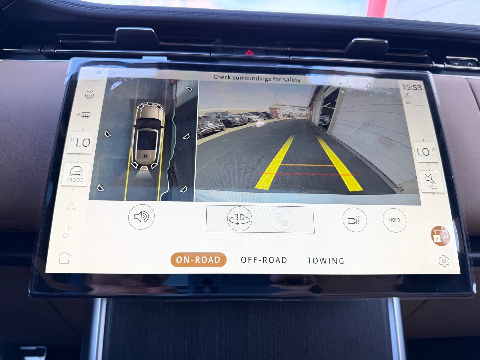 New 2026 Land Rover Range Rover Long Wheelbase SE image 15