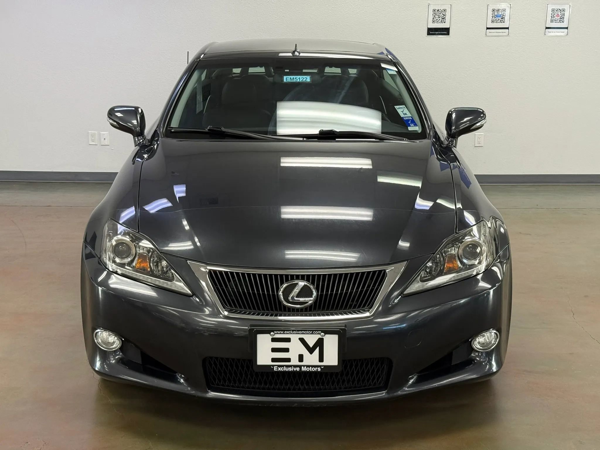 Used 2011 Lexus IS 250C w/ Luxury Pkg RWD image 3