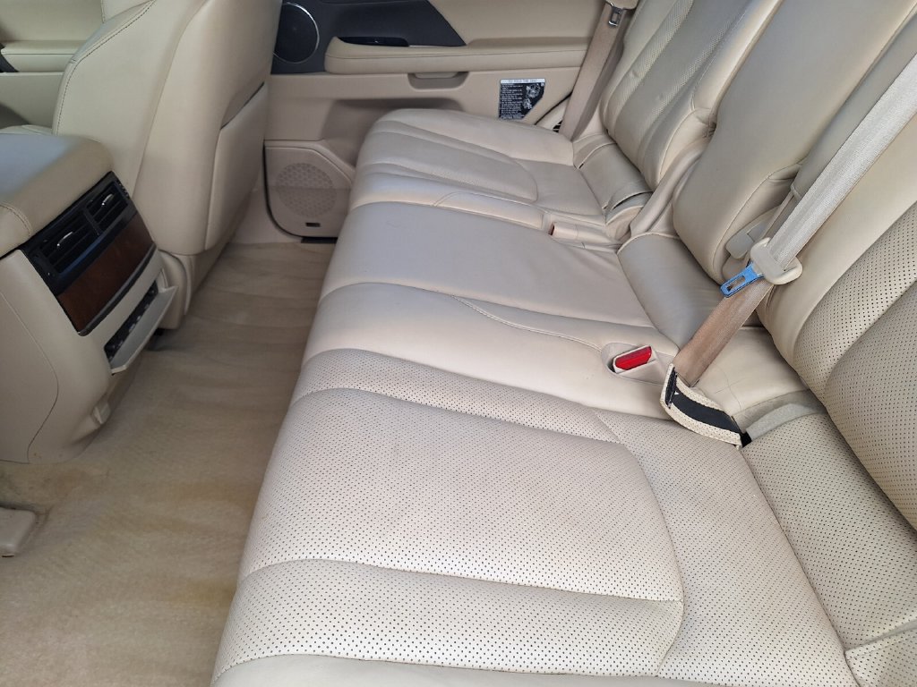 Used 2021 Lexus LX 570 4WD w/ Luxury Package image 25