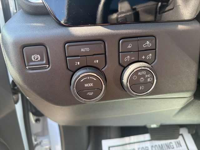 Used 2026 Chevrolet Silverado 1500 LTZ w/ LTZ Premium Package AWD/4WD image 28