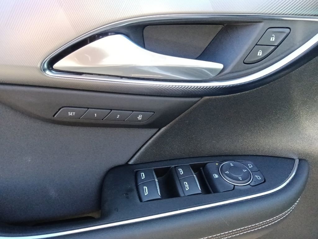 Used 2025 Buick Envision Sport Touring image 12