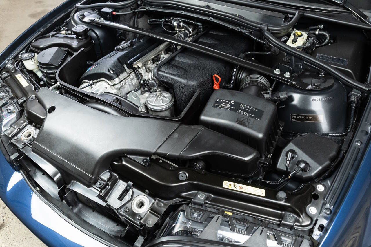 Used 2005 BMW M3 Convertible image 96