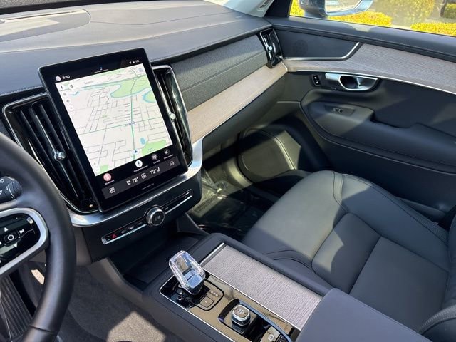 Used 2025 Volvo XC90 B6 Plus image 20